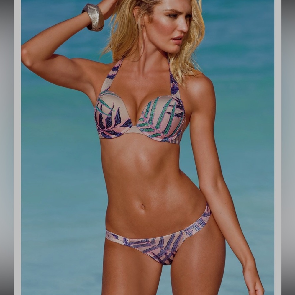 - EXTREMELY RARE- Victoria’s Secret bombshell 36B/S fits 34C